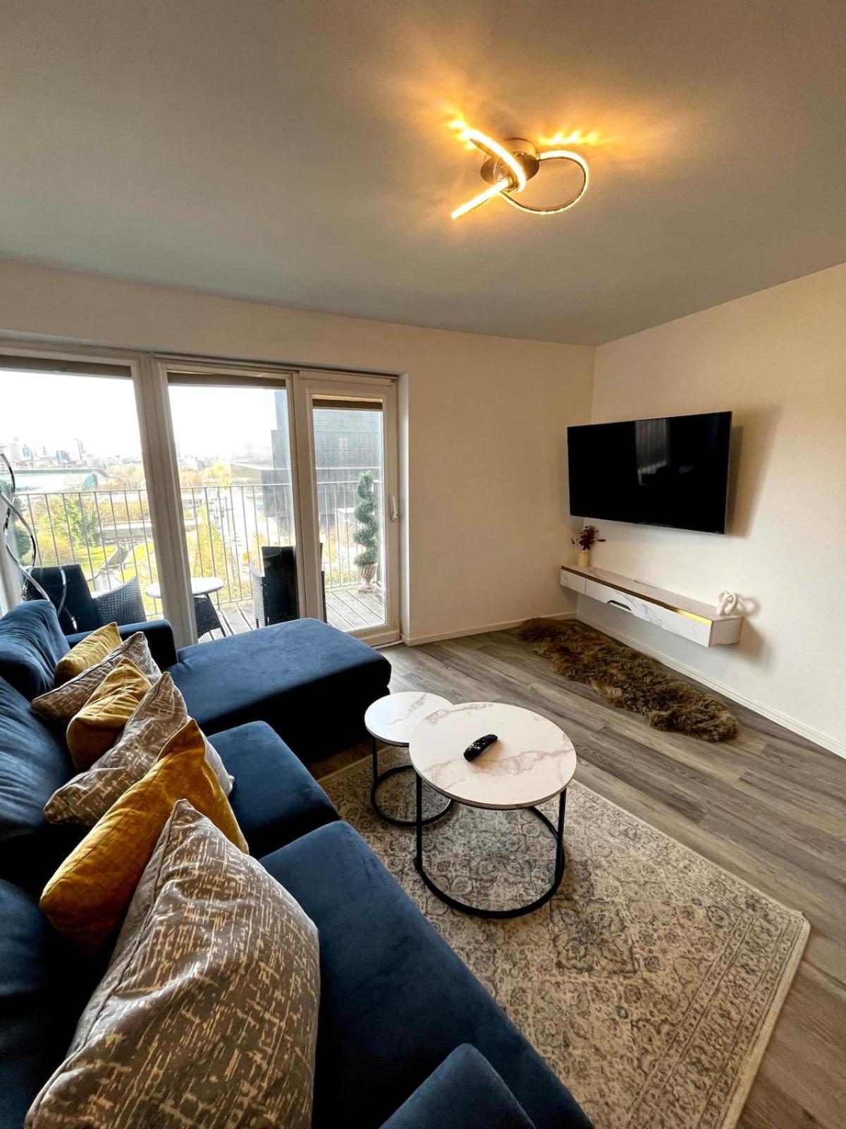 Chic 2-bed Flat - Coop Live & Ethiad Manchester